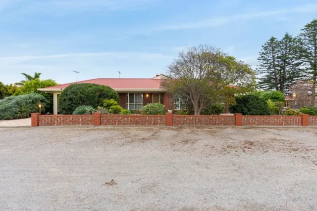 8 Weaver Street, STANSBURY, SA 5582